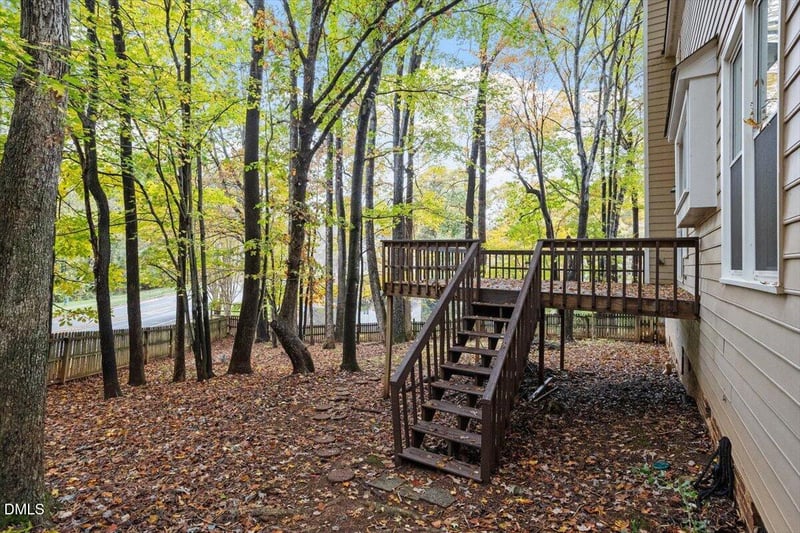 111 Laurenbrook Ct, Cary, NC 27518