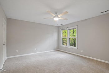 111 Laurenbrook Ct, Cary, NC 27518