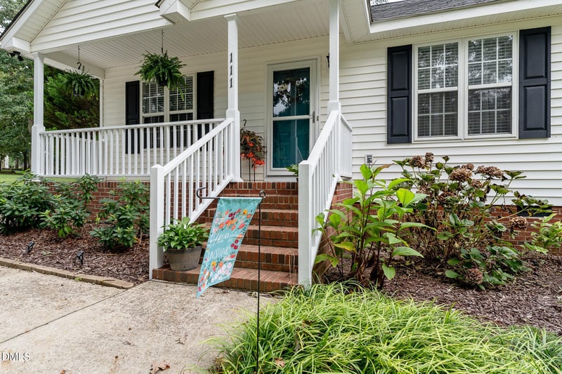 111 Lippizanner Pl, Zebulon, NC 27597