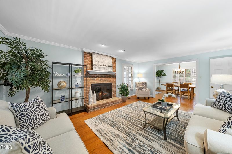 111 Loch Haven Ln, Cary, NC 27518
