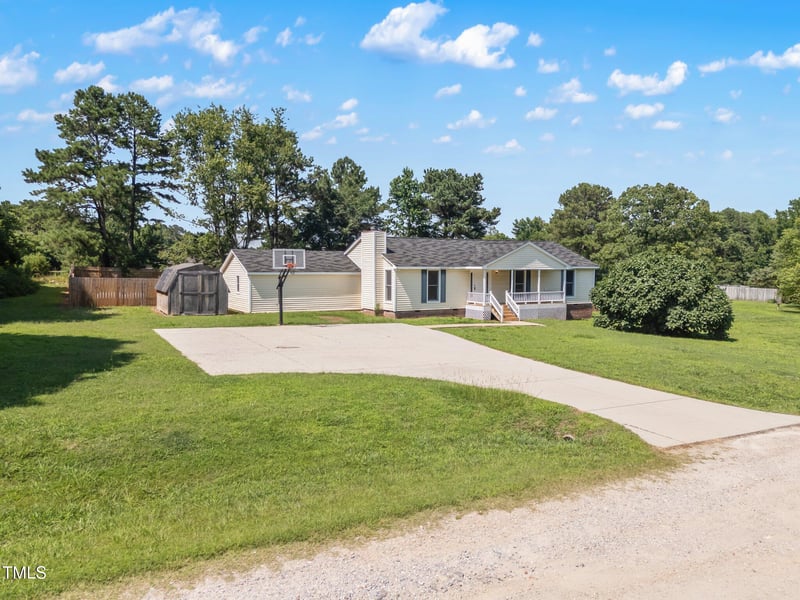 111 Marshay Meadow Rd, Youngsville, NC 27596