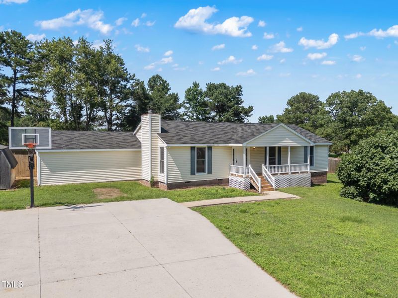 111 Marshay Meadow Rd, Youngsville, NC 27596