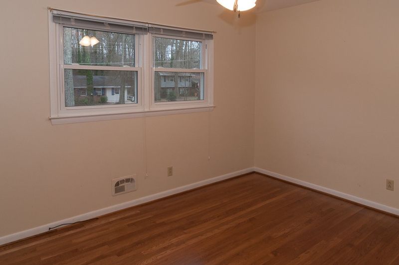 111 Meadow Dr, Cary, NC 27511
