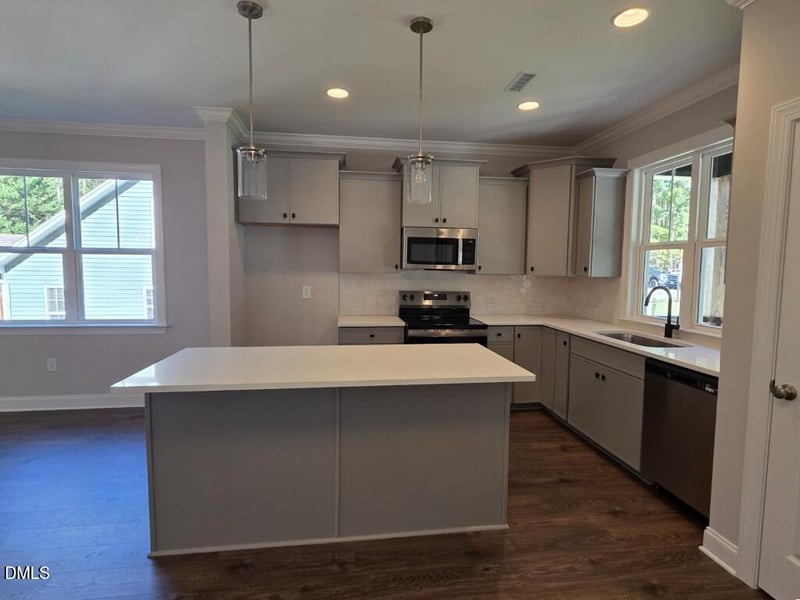 111 Mohawk Dr, Louisburg, NC 27549