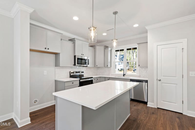 111 Mohawk Dr, Louisburg, NC 27549