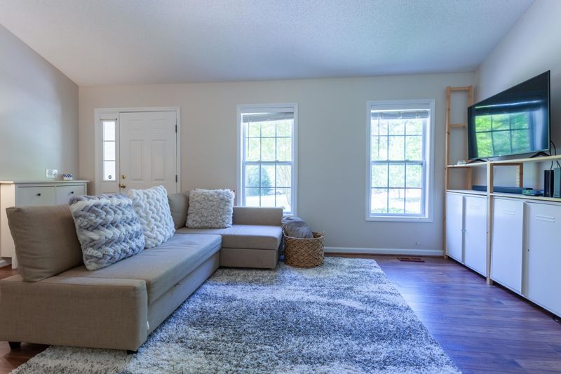 111 Mooney Dr, Fuquay Varina, NC 27526