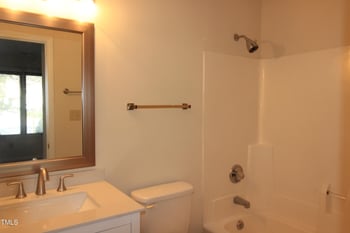 111 Mossbark Ln, Chapel Hill, NC 27514