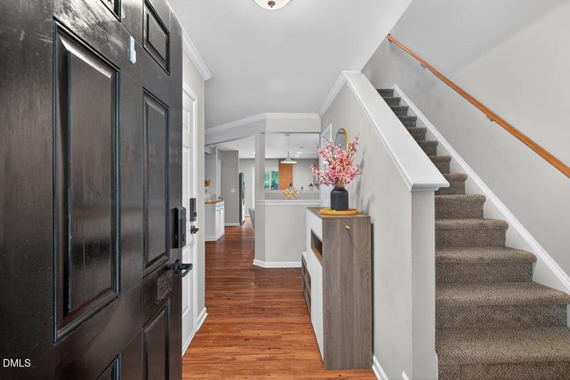 111 Norwood Ct, Mebane, NC 27302