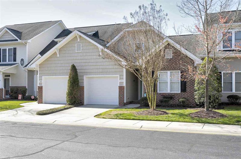 111 Nostalgia Ln, Zebulon, NC 27597
