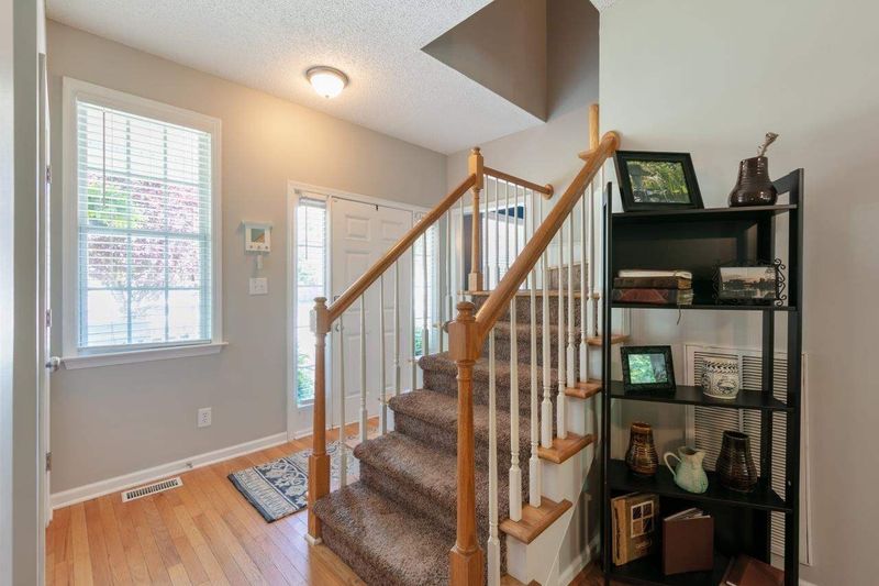 111 Oak Creek Dr, Clayton, NC 27520