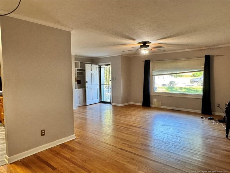 111 Old Gate Rd, Fayetteville, NC 28314