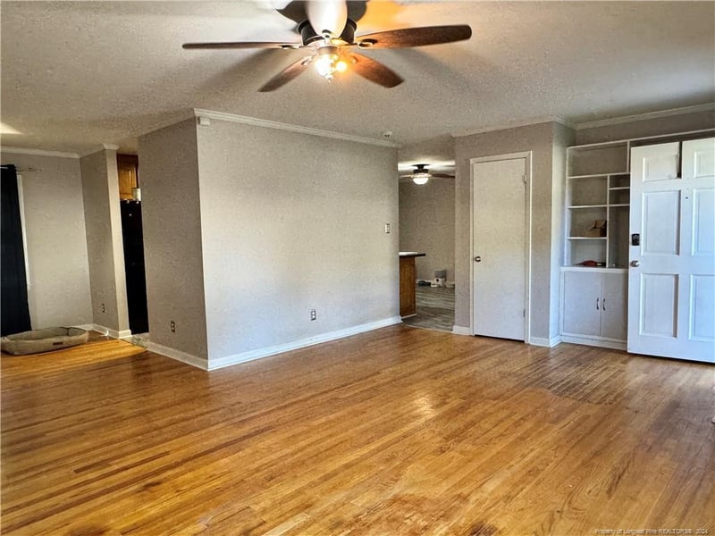 111 Old Gate Rd, Fayetteville, NC 28314
