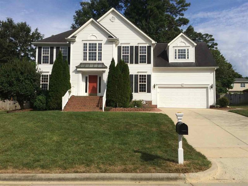 111 Olde Tree Dr, Cary, NC 27518
