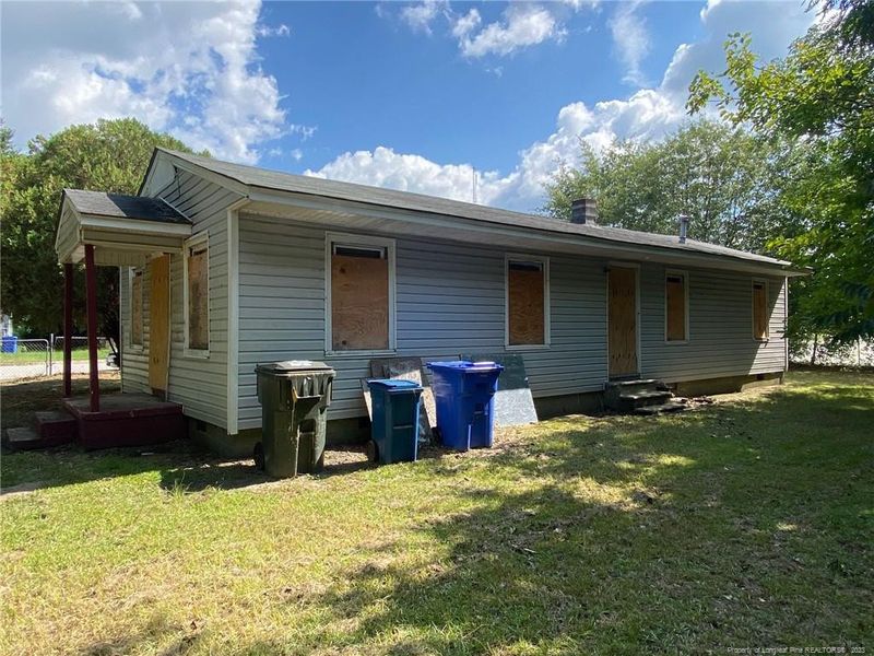 111 Phillips St, Fayetteville, NC 28301