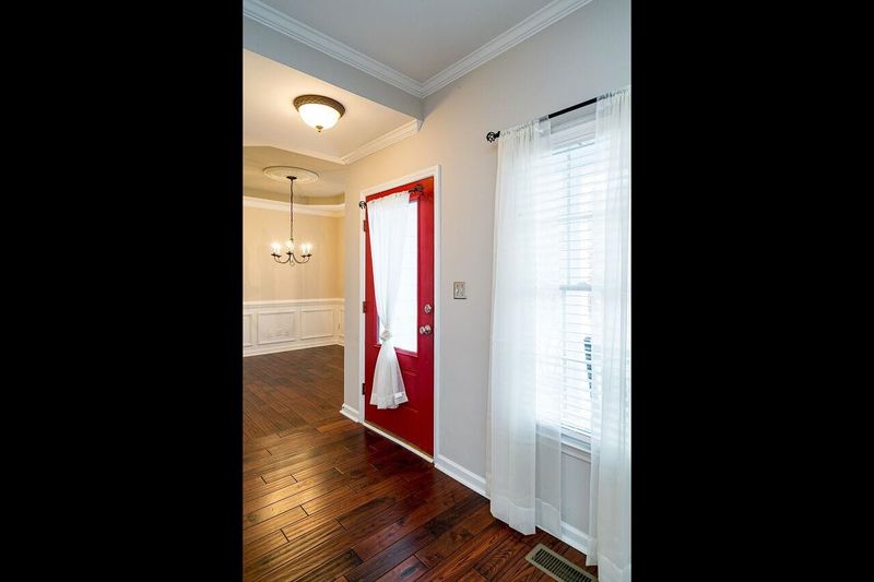 111 Pine Mill Ln, Apex, NC 27502