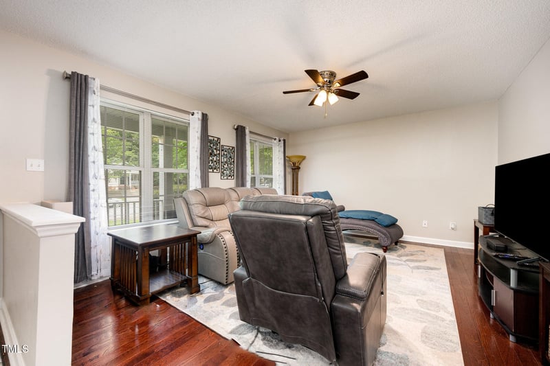 111 Plumgrove Ln, Garner, NC 27529