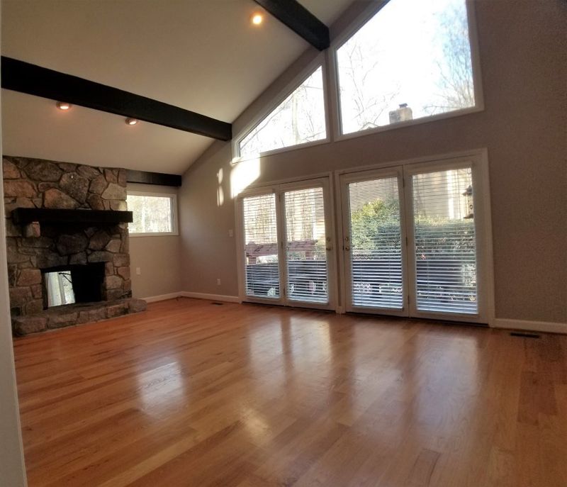 111 Queensferry Rd, Cary, NC 27511