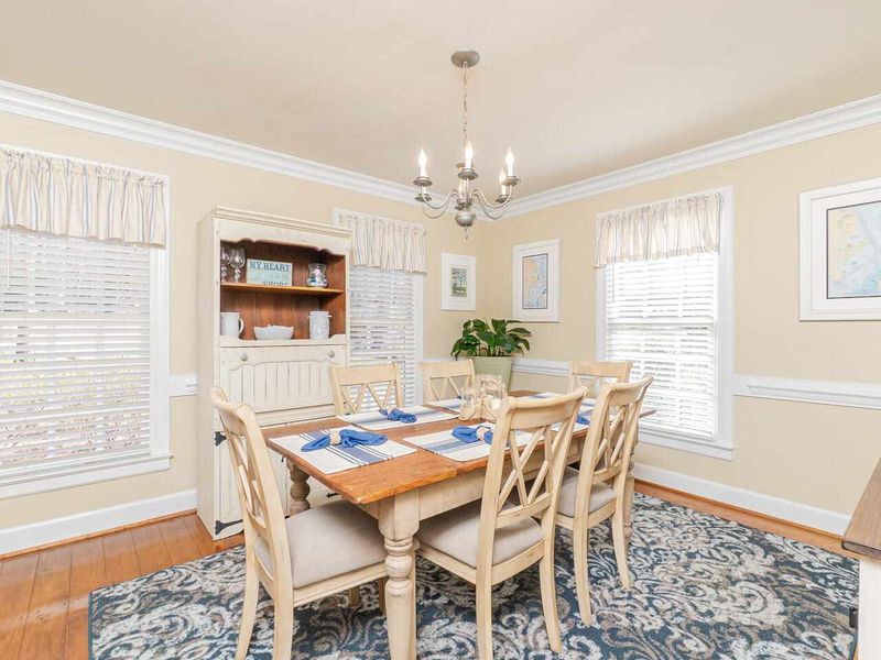 111 Ridgepath Way, Cary, NC 27511