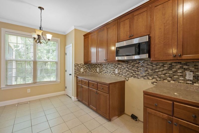 111 Riverstone Dr, Fuquay Varina, NC 27526