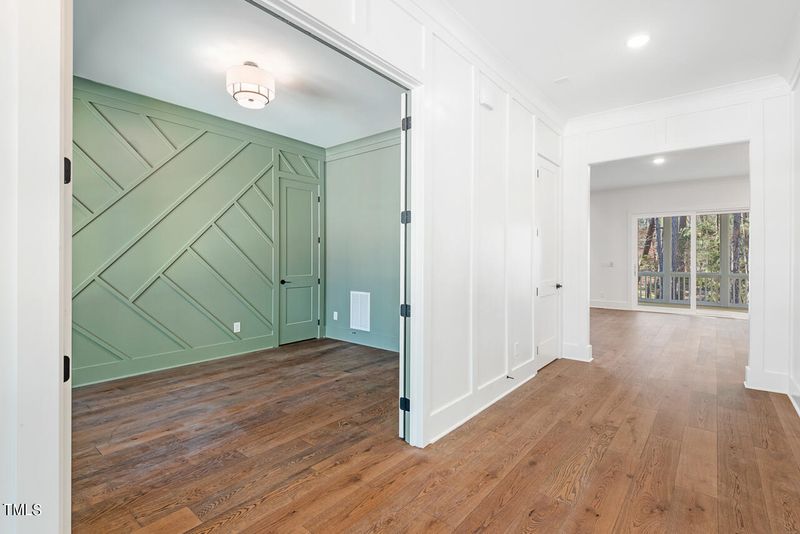 111 Sanderway Dr, Chapel Hill, NC 27516