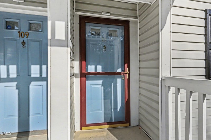 111 Scott Ln, Chapel Hill, NC 27514