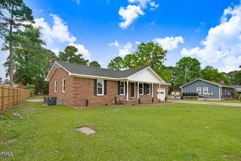 111 Sedgefield Dr, Goldsboro, NC 27534
