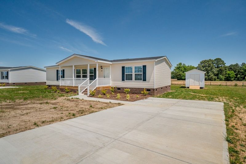 111 Star Dust Ln, Selma, NC 27576