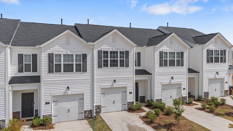 111 Starlight St, Sanford, NC 27330