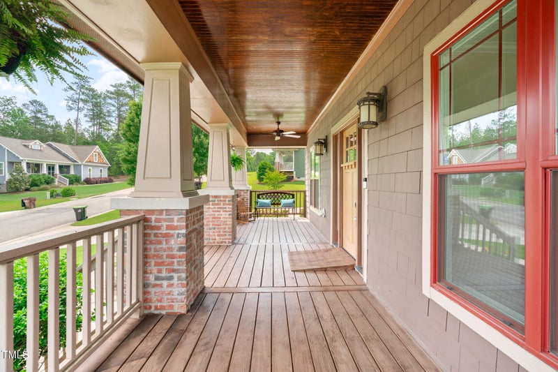 111 Streamside Dr, Sanford, NC 27330