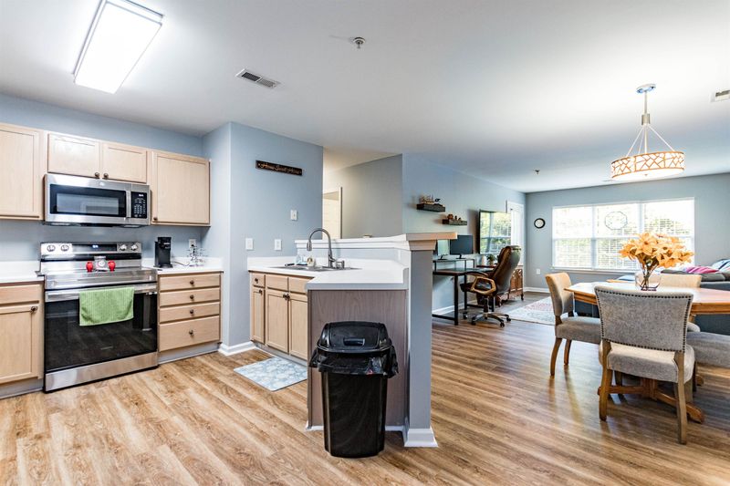 111 Sturbridge Dr #111, Clayton, NC 27520