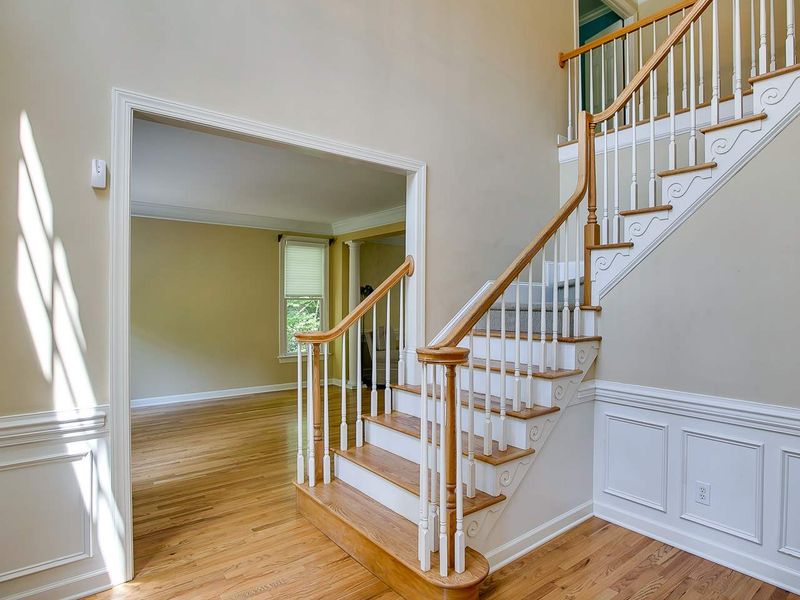 111 Suffolk Pl, Chapel Hill, NC 27516