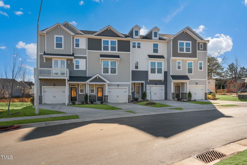 111 Sugar Run Dr #20, Fuquay Varina, NC 27526