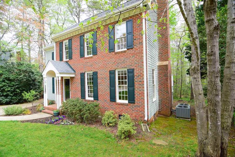 111 Timber View Ln, Cary, NC 27511