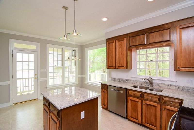 111 Timber View Ln, Cary, NC 27511