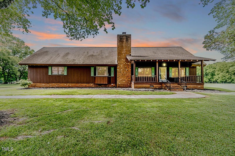 111 Town Lake Dr, Pittsboro, NC 27312
