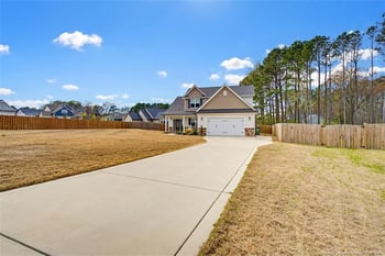 111 Valleydale Dr, Benson, NC 27504