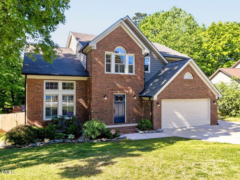 111 Vashon Ct, Cary, NC 27513