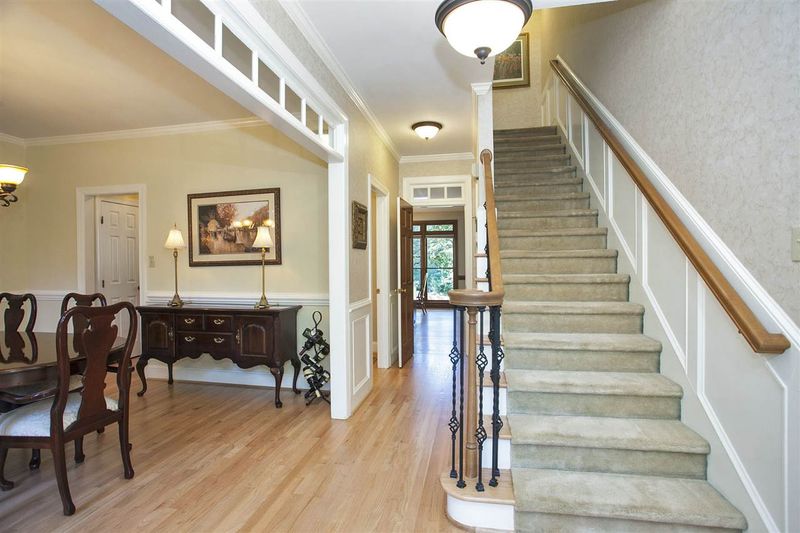 111 Weatherly Pl, Cary, NC 27518
