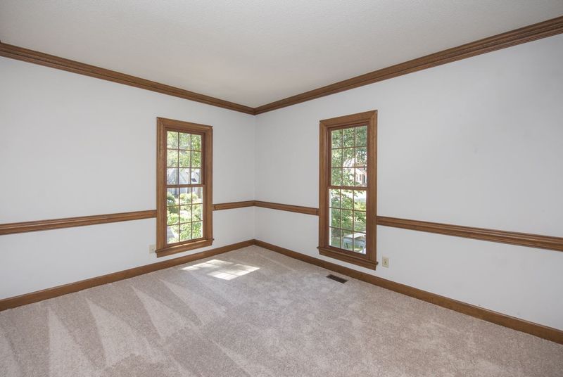 111 Whispering Pines Ct, Cary, NC 27511