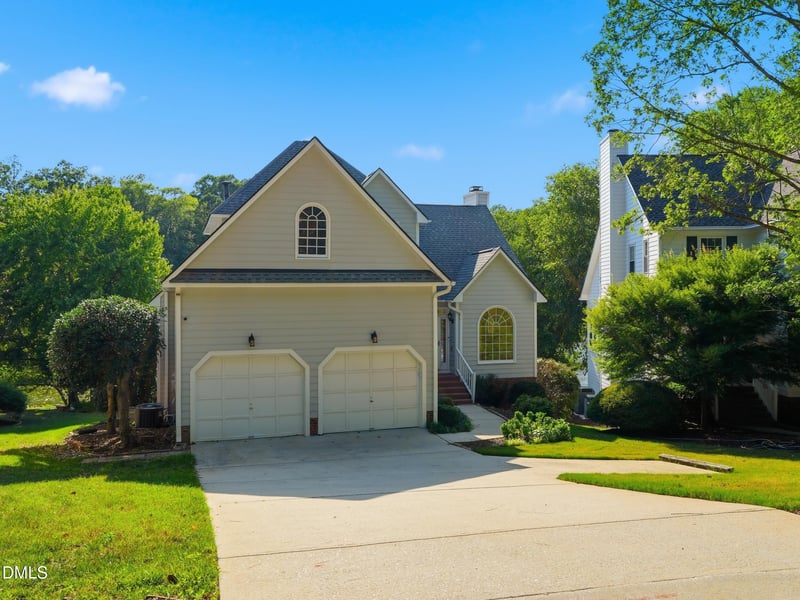 111 Windrock Ln, Cary, NC 27518