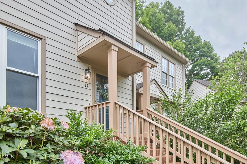 111 Windward Ct, Cary, NC 27513