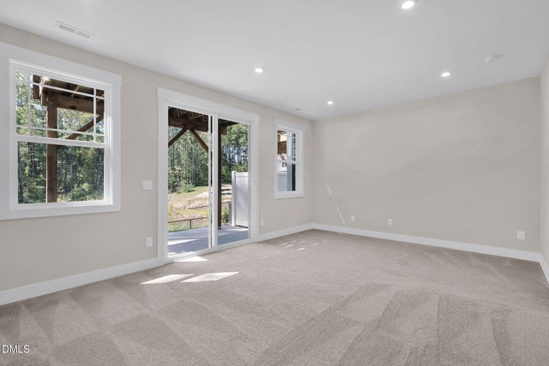 1110 Blackthorn Ln, Durham, NC 27703