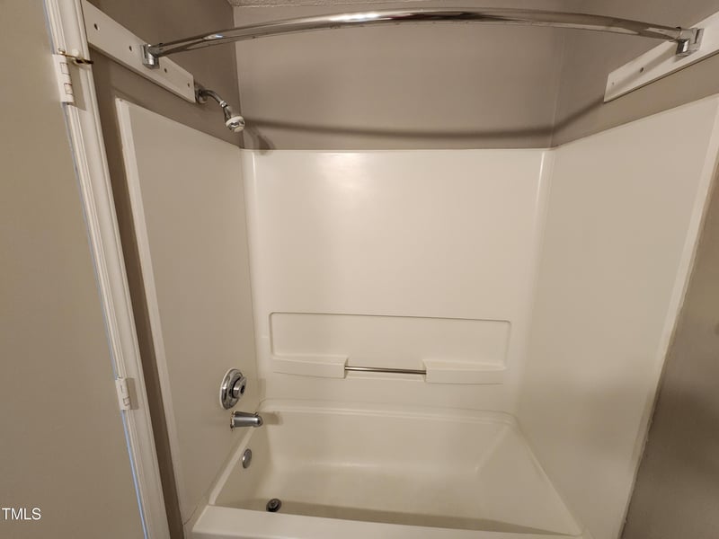 1110 Carlton Ave #302- A, Raleigh, NC 27606
