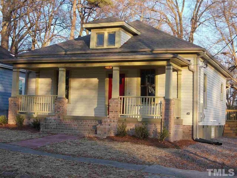 1110 Clarendon St, Durham, NC 27705