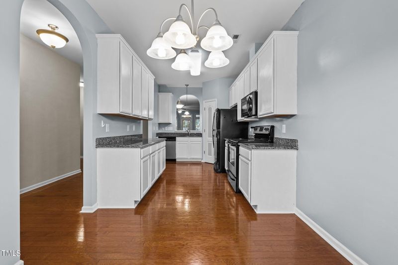 1110 Copper Cir, Mebane, NC 27302