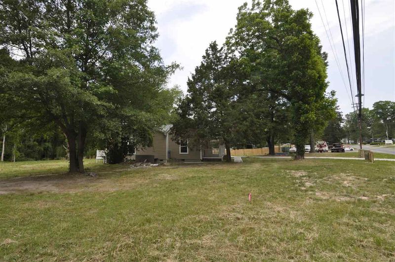 1110 Ellis Rd, Durham, NC 27703