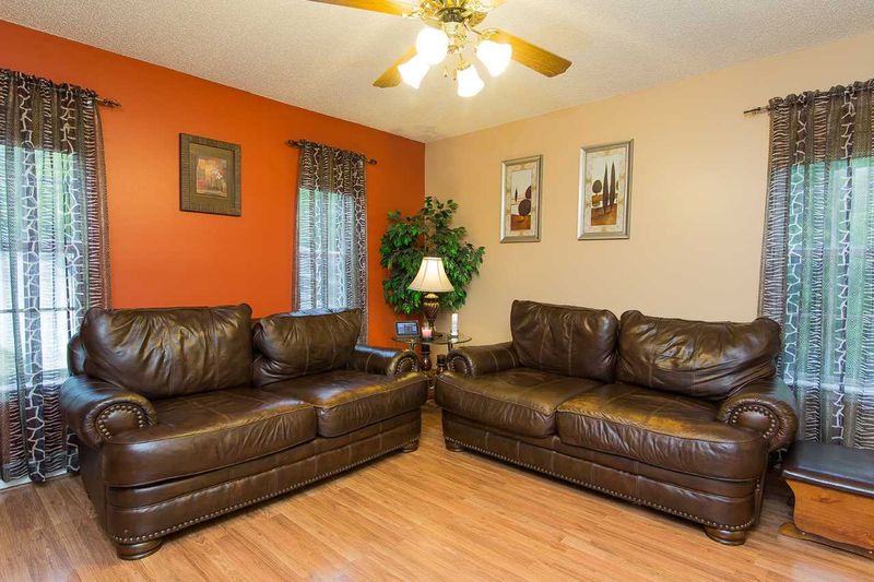 1110 Goldendale Dr, Durham, NC 27703