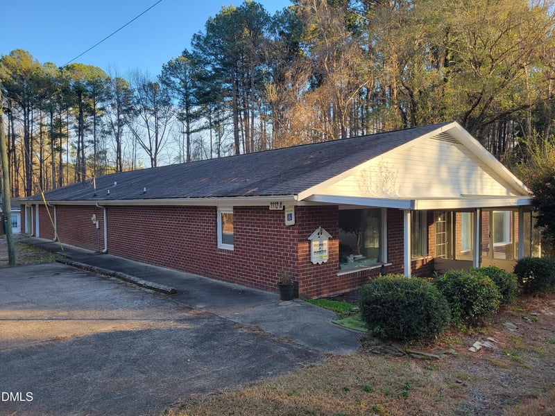 1110 Hawkins Ave, Sanford, NC 27330