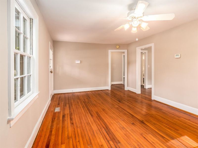 1110 W Murray Ave, Durham, NC 27704