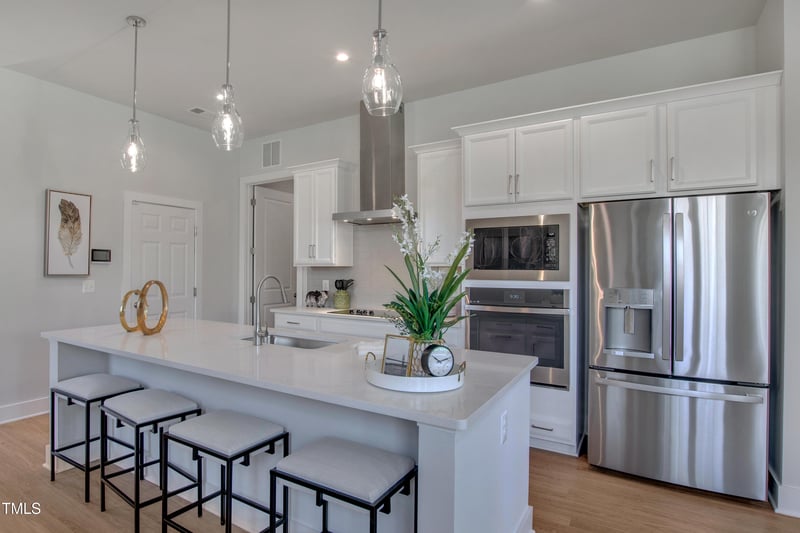 1110 Palisade Bluff Ln, Apex, NC 27502